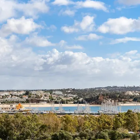 Apartment Stylish With View Portimao