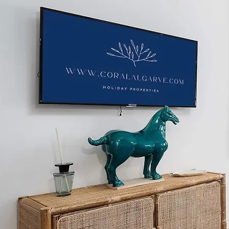 Stylish With View Apartment *